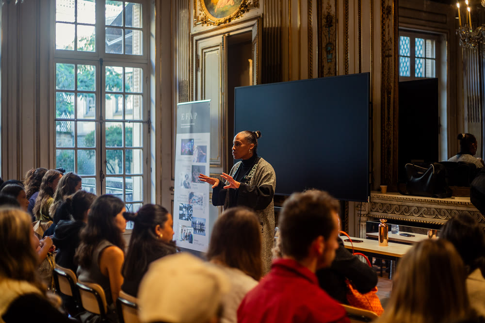 Asma Niang anime un atelier